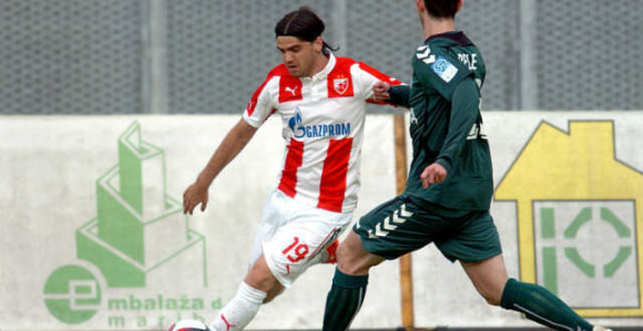 Zvezda se rastaje sa desnim bekom! Pakuje se i Kahriman!