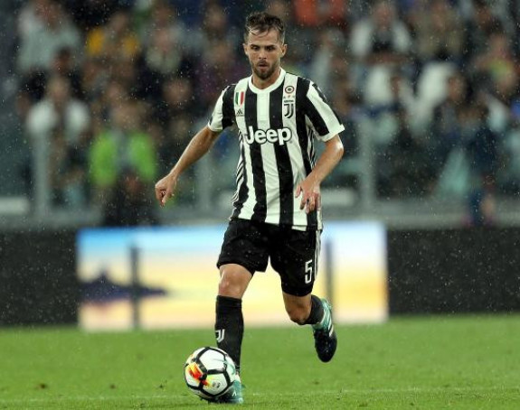 Juve "veže" Pjanića boljim ugovorom!