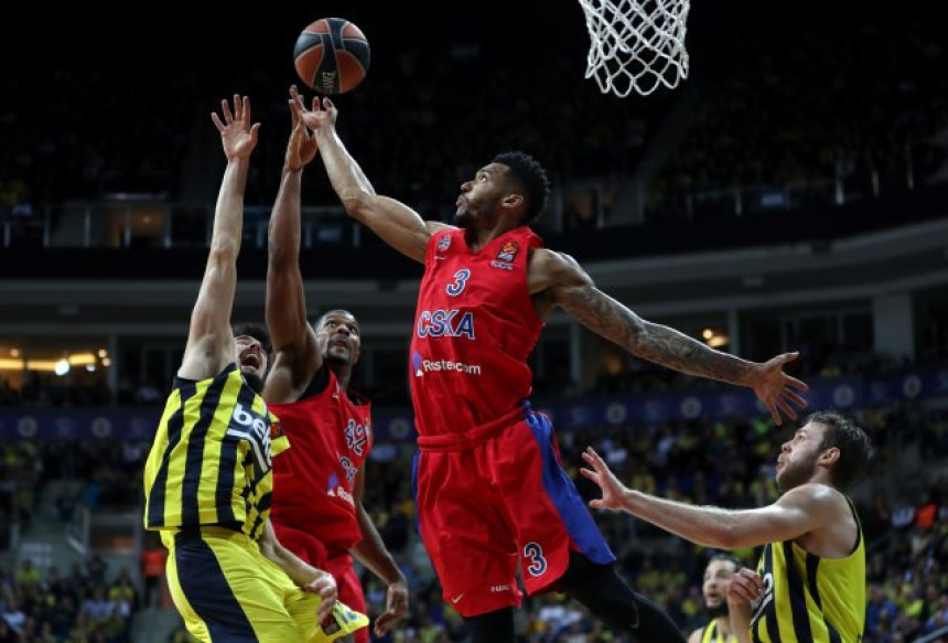 EL: Fenerbahče "okrenuo" CSKA, za devetu u nizu!