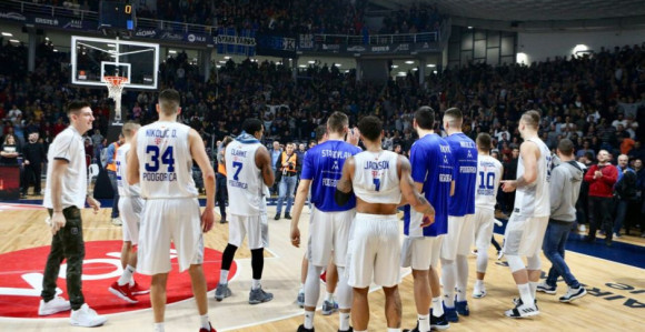EL: Budućnost rasturena sa 38 razlike!