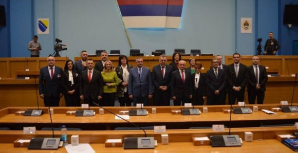 RS dobila Vladu: Kakve su reakcije?