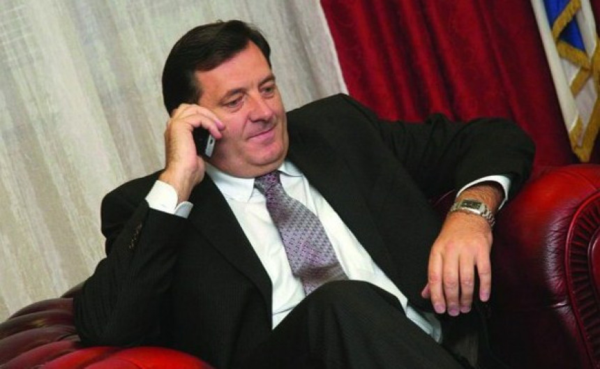 Milorada Dodika savjetuje 17 osoba
