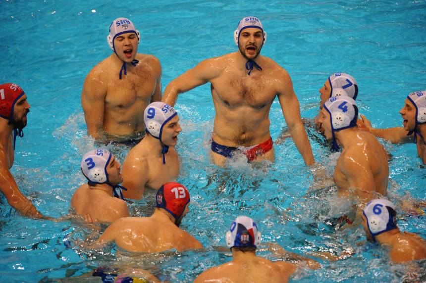 ЕП - ''Делфини'' траже: Хоћемо да грми Арена!