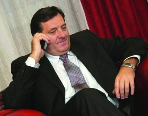 Milorada Dodika savjetuje 17 osoba