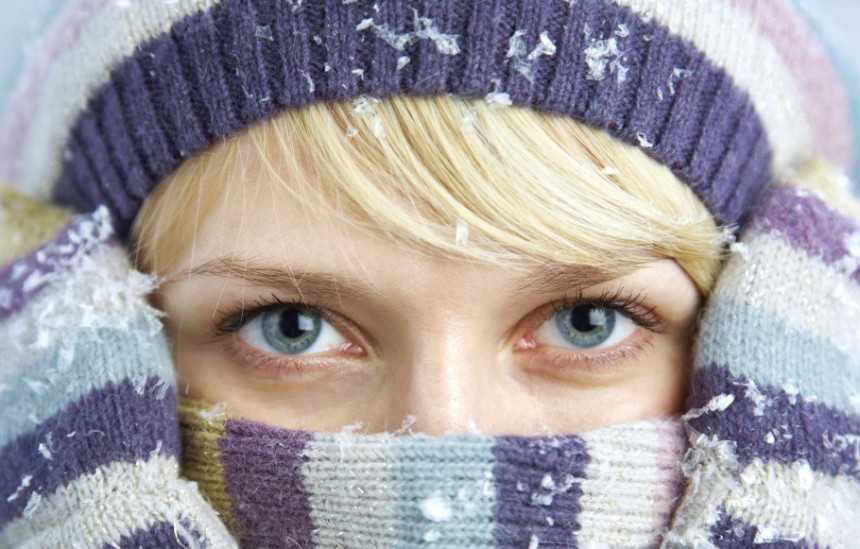 Zašto nam suze oči kad je hladno?