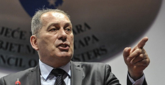 Мектић: Ко је крив за случај "Ушће"?