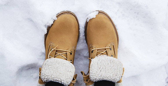 Najbolji način za uklanjanje mrlja od soli sa obuće