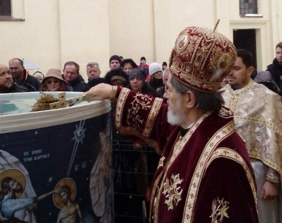 Sveta vodica zamjena za pričešće