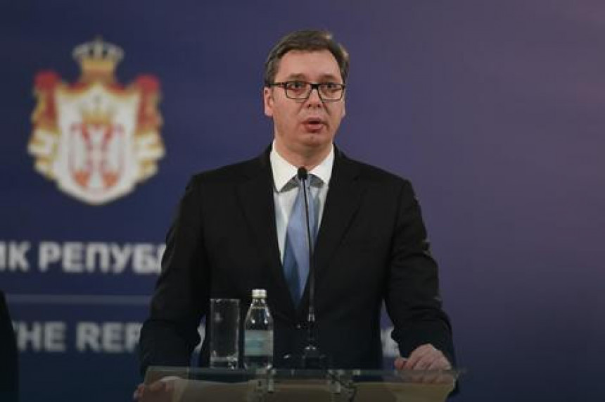 Vučić treba da ode na Kosovo