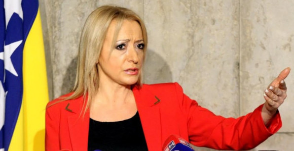 Bakir priznao da kontroliše sud