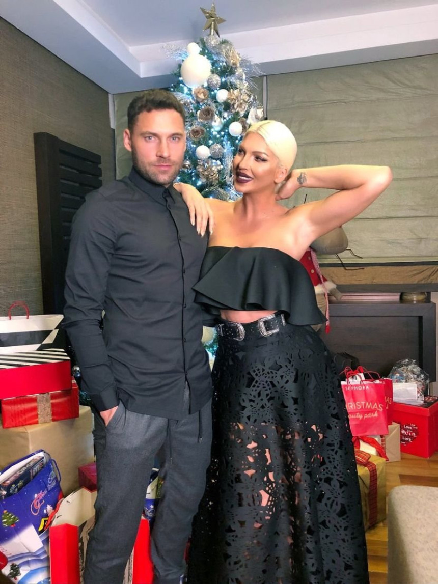 Zbog rođendana propustila let