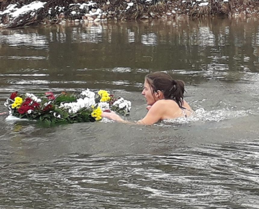 Plivanje za Časni krst širom RS