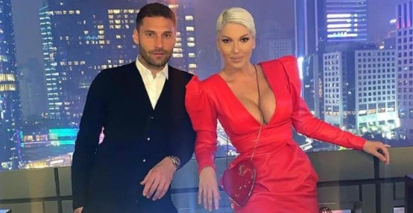 Prva fotografija poslije skandala