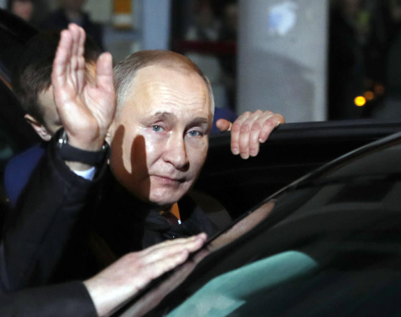 Путин размишља о проблему Косова