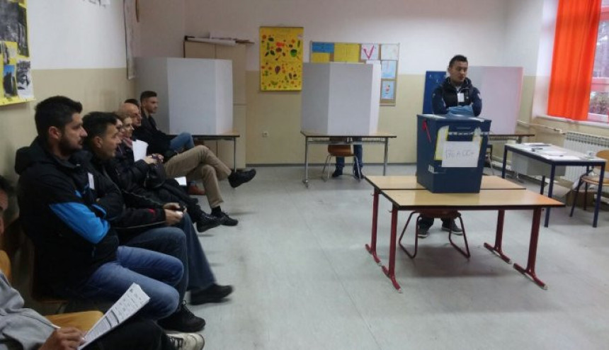 Do 15 sati glasalo 55 odsto birača u Stocu 