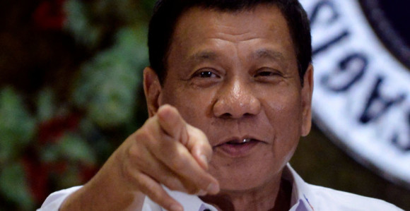 Neće me zastrašiti suđenjem u Hagu