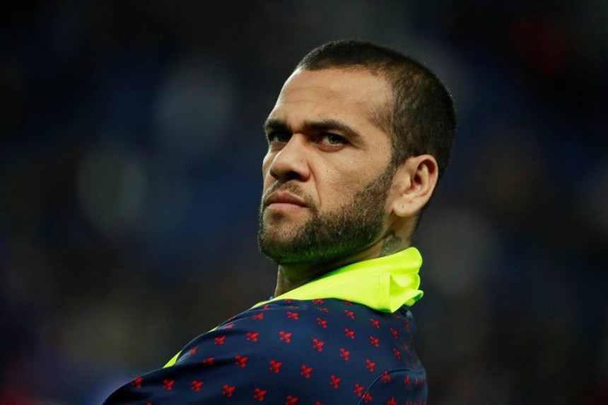 Pao dogovor - Dani Alves ostaje u PSŽ-u!