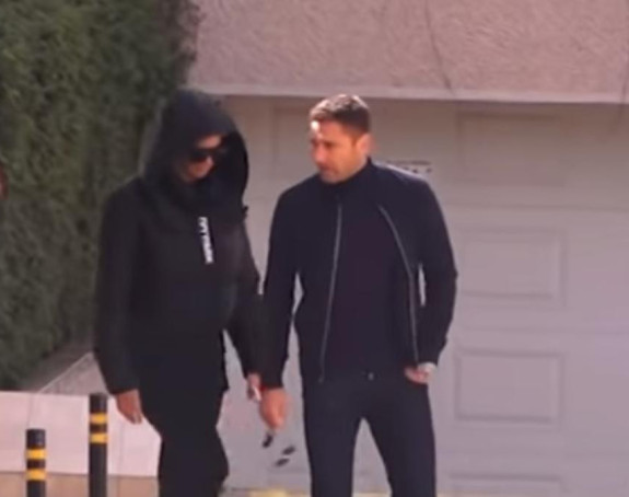 Jelena i Duško kod nove kuće 