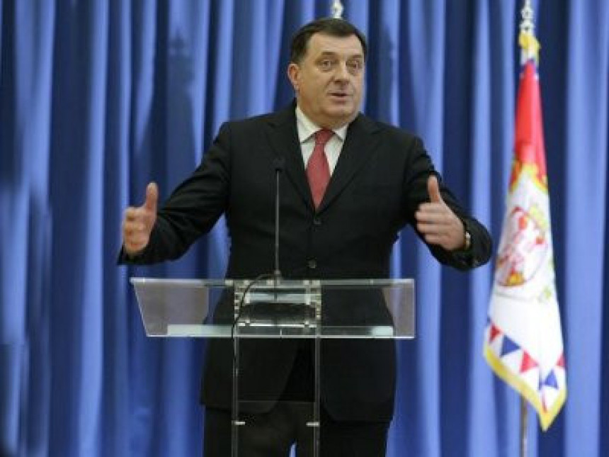 Dodik: Stranci uporno kažnjavaju Srbiju zbog Kosmeta