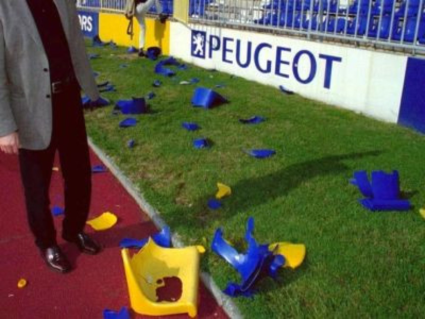 Partizan sabrao: Šteta 32.000 evra