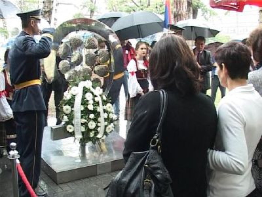 21 godina od smrti 12 beba (VIDEO)