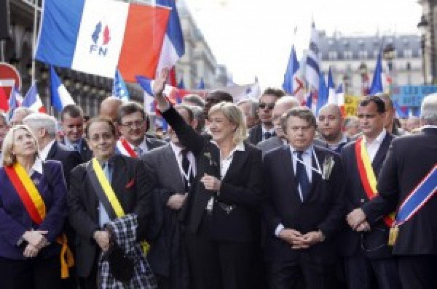 U Parizu tradicionalni marševi