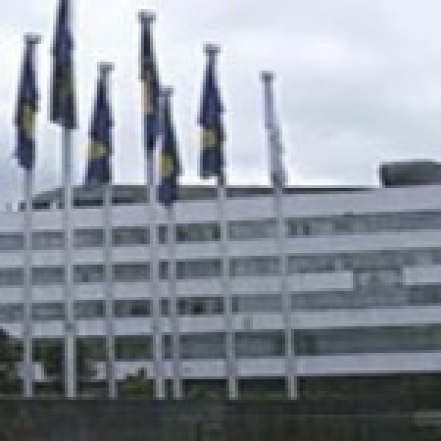 Mjere štednje: “Samo“ 20 miliona na putovanja i telefon!