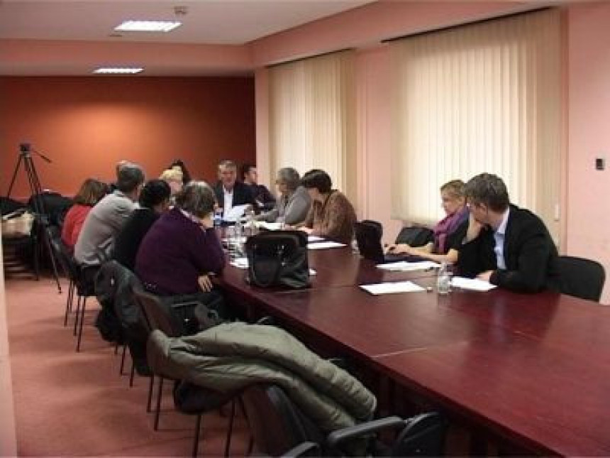 Porodice nestalih ogorčene (VIDEO)