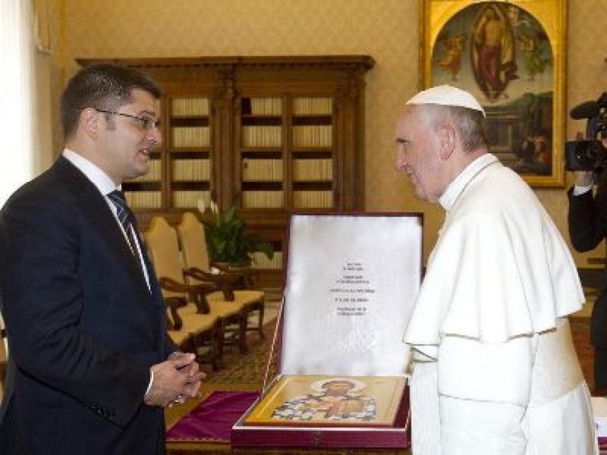 Jeremić poklonio papi ikonu 