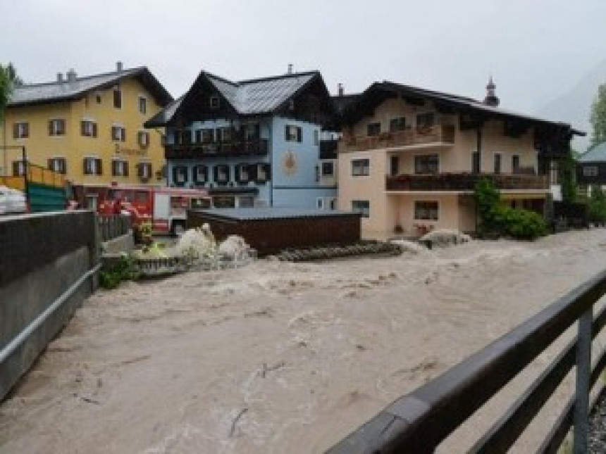 Evakuacija naselja nadomak Beča