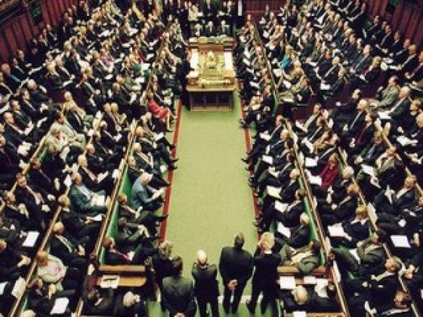 Britanski političari uvučeni u skandal