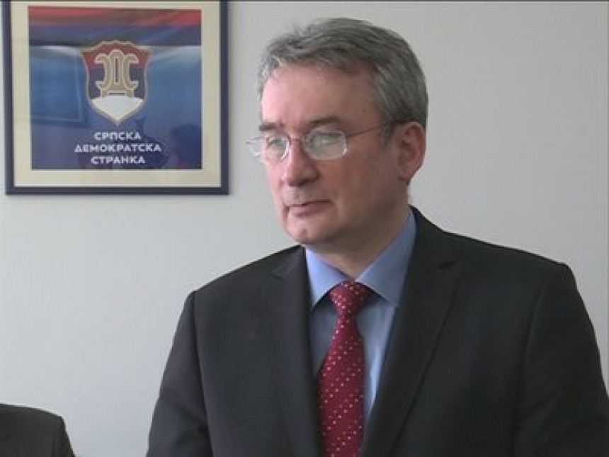 Bosić predložio usvajanje Zakona o JMB