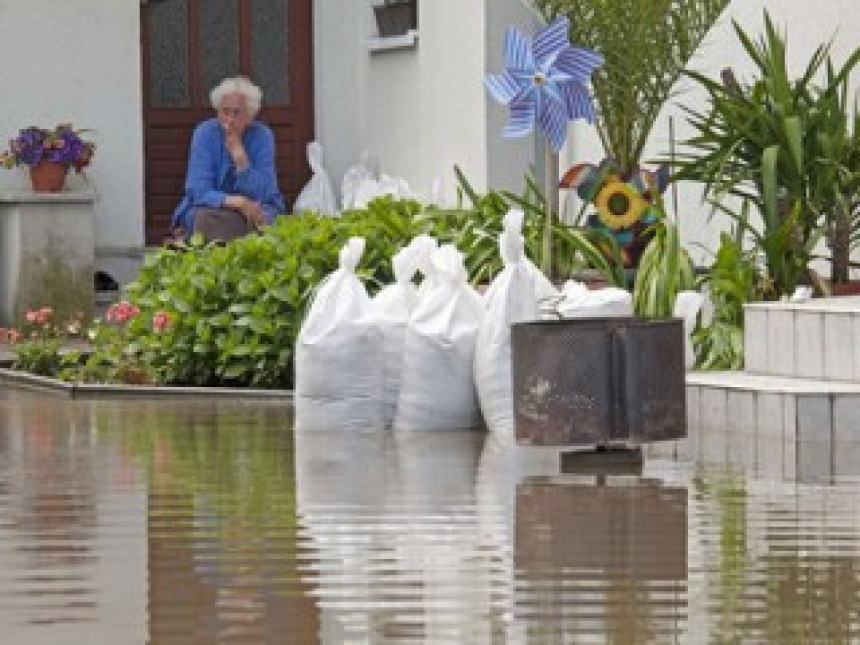 Evakuacija 2.000 ljudi u Mađarskoj 