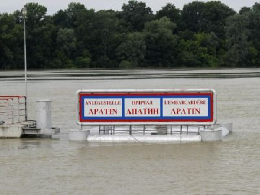 Расте водостај