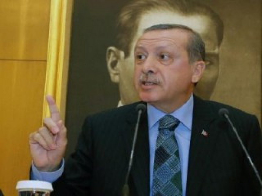 Erdogan-brutalan i podmukao