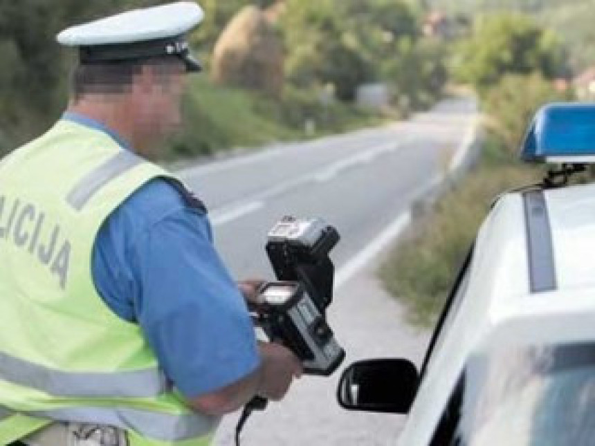 Policajci ne primaju mito