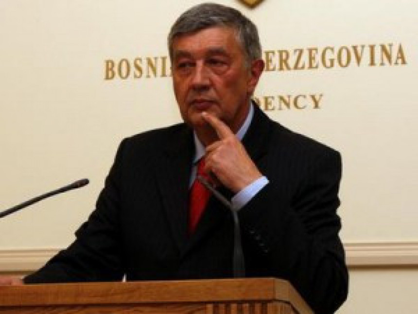 Radmanović: Zaštititi interese Republike Srpske