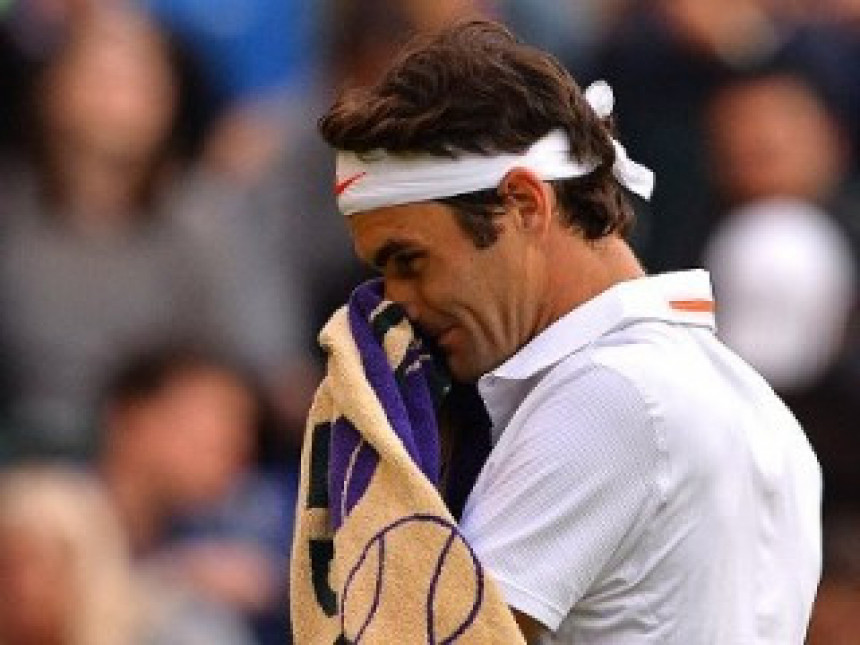 Federer ispao u drugom kolu Vimbldona