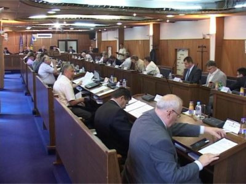 Nastavljena prepucavanja u Brčko Distriktu (VIDEO)