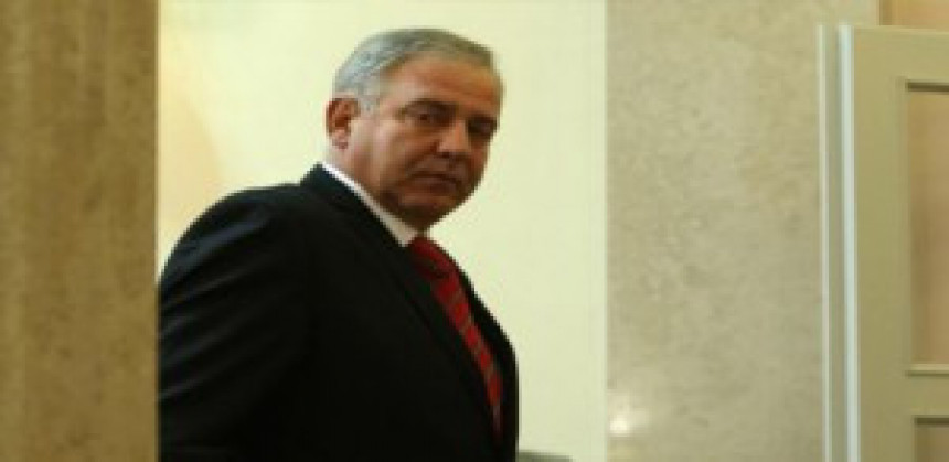 Санадер дао оставку због притисака и претњи криминала
