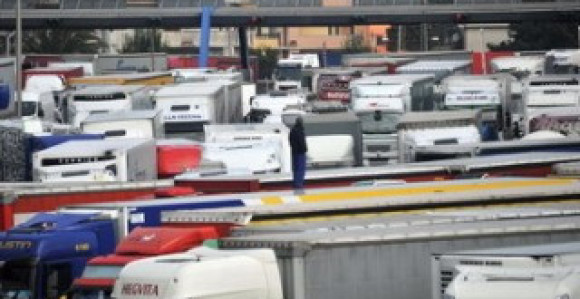 Kamiondžije blokirale dva granična prelaza