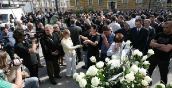 Додик: Недопустиво вријеђање и псовање мртве дјеце