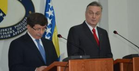 Dodik: Današnji sastanak miješanje u unutrašnja pitanja BiH