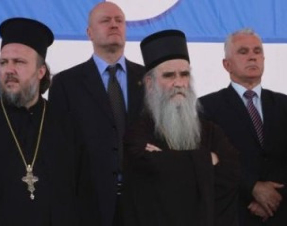 Vladika Amfilohije: Patrijarh se malo istrčao