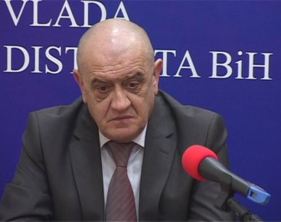 О матичним бројевима на хитној сједници