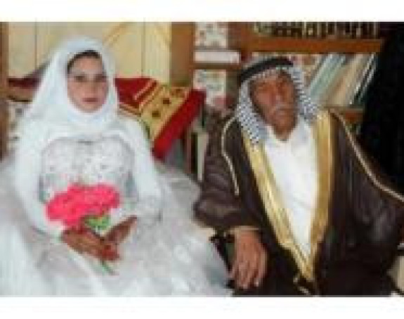 Iračanin se oženio 70 godina mlađom djevojkom