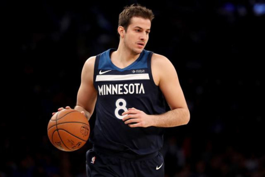 Bjelica zablistao u porazu, LBJ u plej-of brzini!