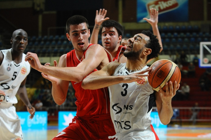 KLS: Pobjeda Partizana, Brajma zakucavao na debiju!