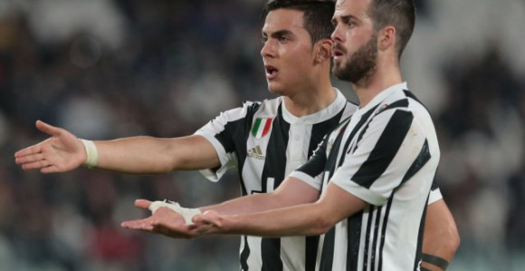 Dibala i Pjanić na izlaznim vratima Juvea!