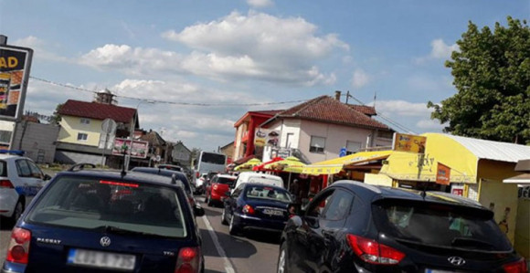 Na prelazima se čeka oko 30 min 